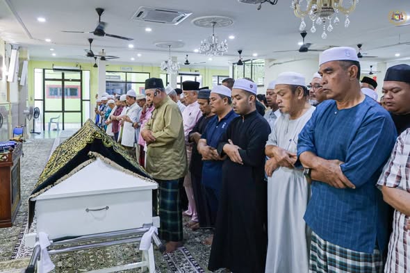 Penghormatan kepada Allahyarhamah Hajah Chekwa binti Abu
