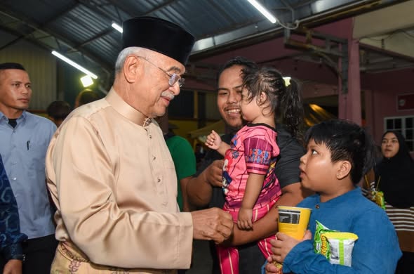 Majlis Rumah Terbuka Hari Raya Aidilfitri YB Tuan Adly bin Zahari, Timbalan Menteri Pertahanan