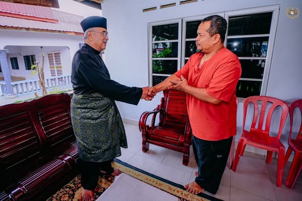 Solat Jenazah bagi penghormatan terakhir kepada Allahyarhamah Nurdina Husna binti Ahmad Sazali