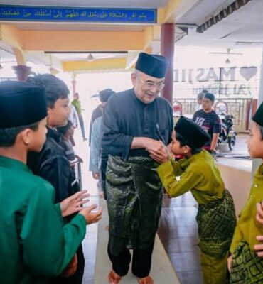 669789631_1432367788903543_3088882839383239594_n Solat Jumaat di Masjid Al Hakim, Pengkalan Renggam, Kampung Kandang, Ayer Molek
