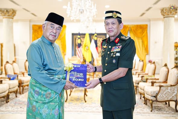 Kunjungan daripada YBhg. Lt. Jeneral Datuk Wira Arman Rumaizi bin Haji Ahmad, Naib Canselor Universiti Pertahanan Nasional Malaysia (UPNM)