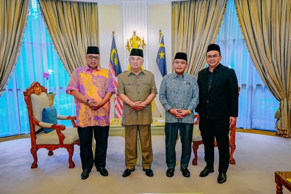 Pertemuan Bagi Mendengar Taklimat Penerangan dan perkembangan semasa Kerajaan Negeri Melaka