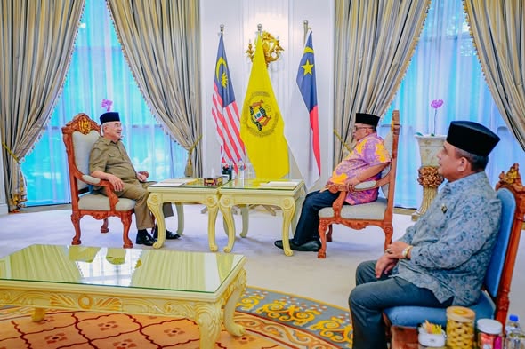 Pertemuan Bagi Mendengar Taklimat Penerangan dan perkembangan semasa Kerajaan Negeri Melaka