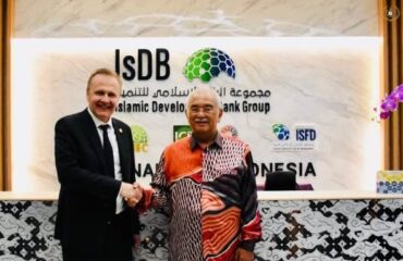 lawatan ke Islamic Development Bank Group (IsDB) di Jakarta, Indonesia