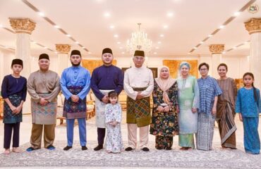 Kunjungan Hari Raya daripada YABhg. Tun Jeanne Abdullah di Istana Melaka