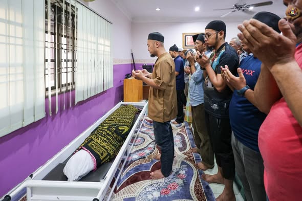 Penghormatan Terakhir kepada Allahyarham Haji Selamat bin Kiai Haji Hashim