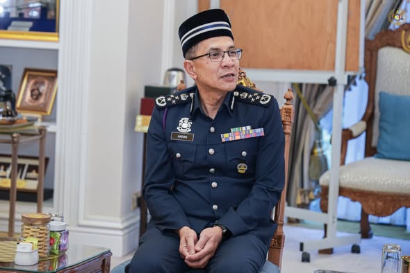 Kunjungan Hormat daripada YBhg. Dato' Haji Amran bin Haji Ahmad, Ketua Pengarah Kastam Diraja Malaysia