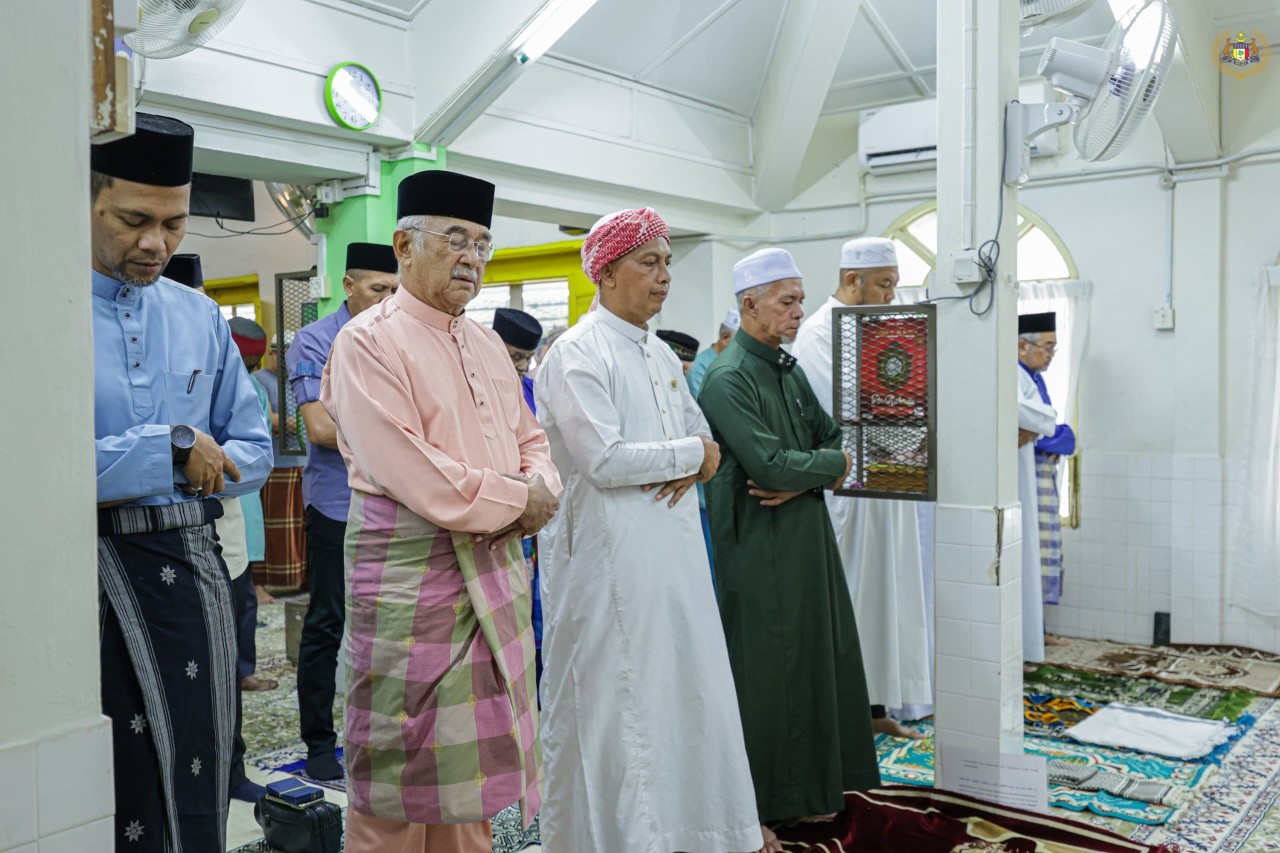 Solat Jumaat di Masjid At Taqwa, Kampung Bukit Darat, Tanjung Kling, Melaka