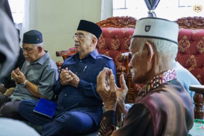 penghormatan terakhir kepada Allahyarhamah Hajah Saredah binti Sayoki, mantan Bilal Perempuan Kariah Bukit Katil